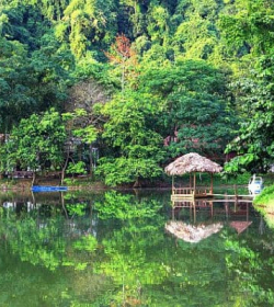 mac lake in cuc phuong park